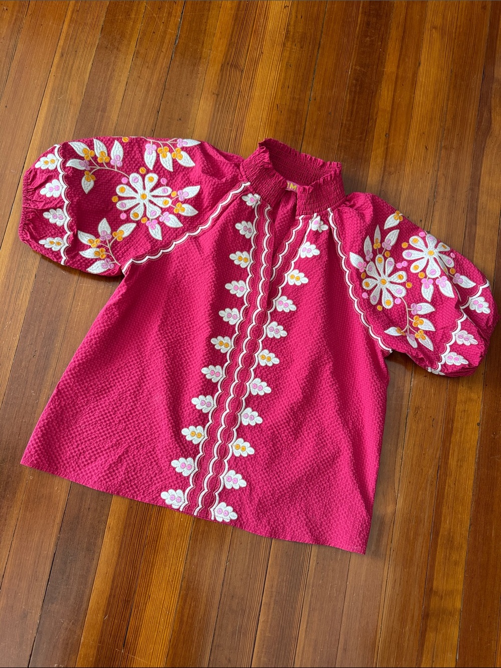 THML Fuchsia Pink Embroidered Puff-Sleeve Top EUC Size S